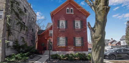 6 N Pearl  Street, Buffalo City-140200
