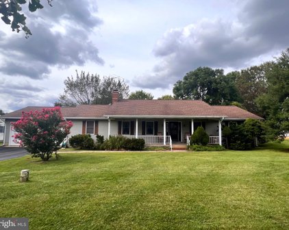 1006 Twin Ct, Chestertown