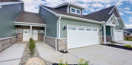 831 Brookwood Circle, Tipp City