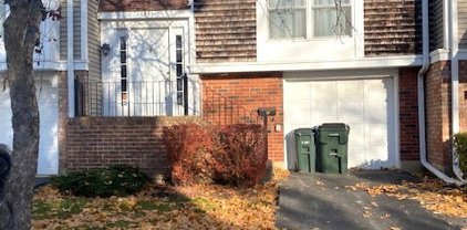 1895 Williamsburg Drive, Hoffman Estates