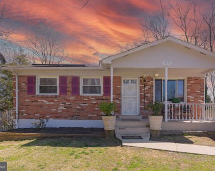 14657 Cloverdale Rd, Woodbridge