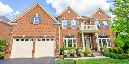 4687 Autumn Glory Way, Chantilly