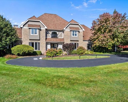7N018 Whispering Trail, St. Charles