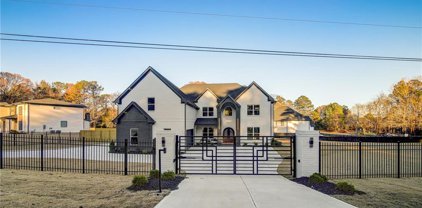 2725 Old Thompson Mill Road, Buford
