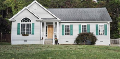 775 Jefferson Dr, Palmyra