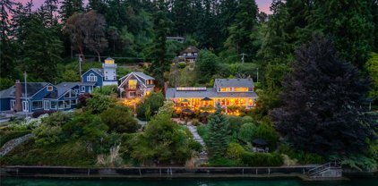 3086 Point White Drive NE, Bainbridge Island