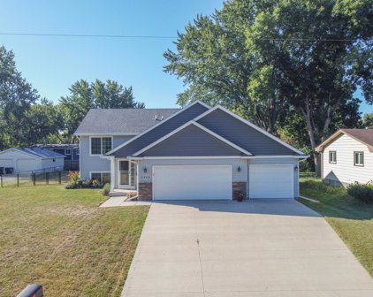 9955 101st Avenue N, Maple Grove