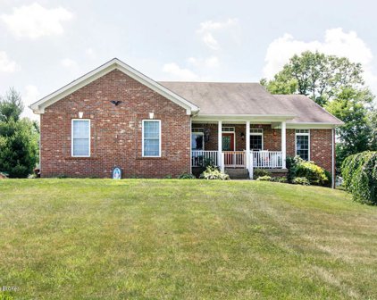 4001 Charleston Way, Shelbyville