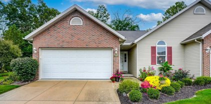 1396 Waters Edge Drive, Akron