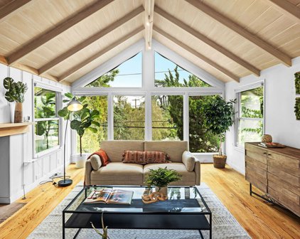 4195  Crisp Canyon Rd, Sherman Oaks