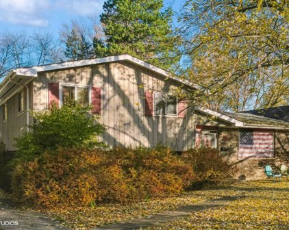 244 N Butterfield Road, Libertyville