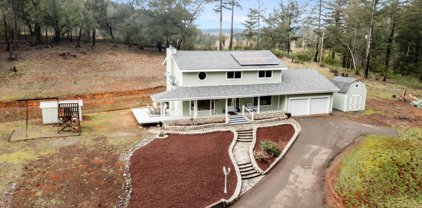 3229 W Dry Creek Road, Healdsburg