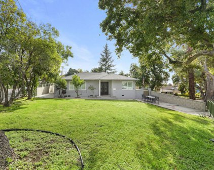 4718 La Crescenta Avenue, La Crescenta