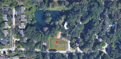 501 Lakeview Court, Bartlett