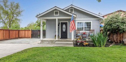 3 Almond St, Brentwood