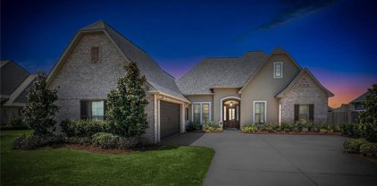 403 Lac Calcasieu  Drive, Luling