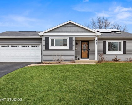 411 Shagbark Court, Algonquin