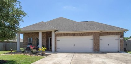 1260 Laurel Loop Drive Loop, Angleton