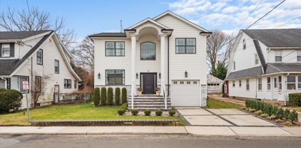89 Brower Avenue, Woodmere