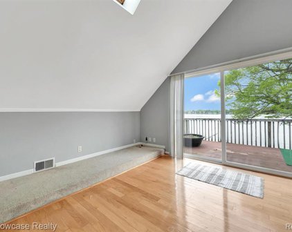 4390 CASS ELIZABETH, Waterford Twp