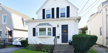 61 Crosby St, Quincy