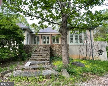 28 Hilltop Ln, Washington