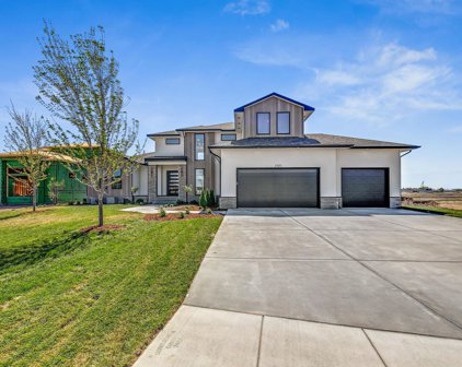 2420 N Doris Cir, Wichita
