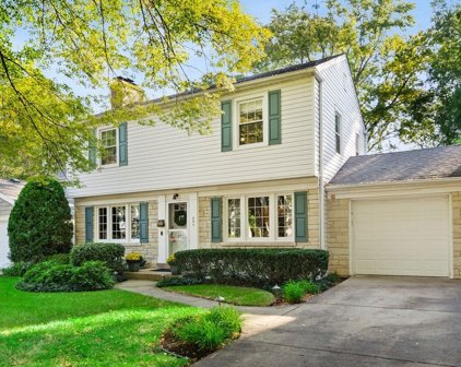 201 S Wilshire Lane, Arlington Heights