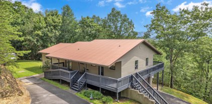 1060 Twin Springs Lane, Sevierville