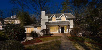 6911 Wilson Ln, Bethesda