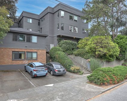 4111 Whitman Avenue N Unit #204, Seattle