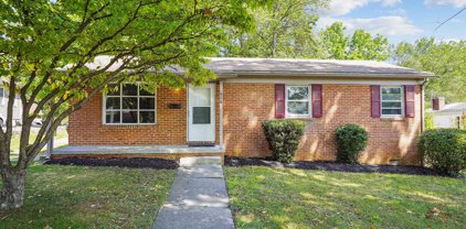 616 Green St, Winchester