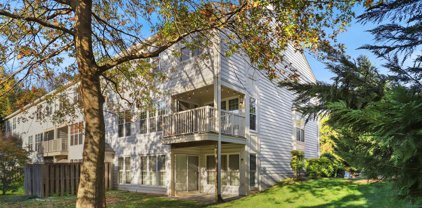11201 Rienzi Pl Unit #202, Manassas