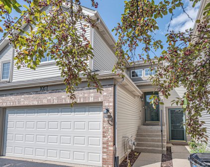 1057 Woodview Court, Aurora