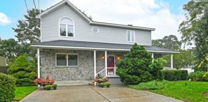 2067 Peck Avenue, Merrick