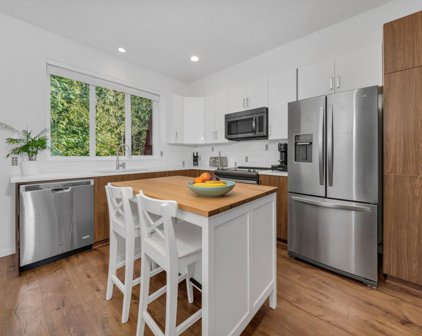 58 5858 142 Street, Surrey