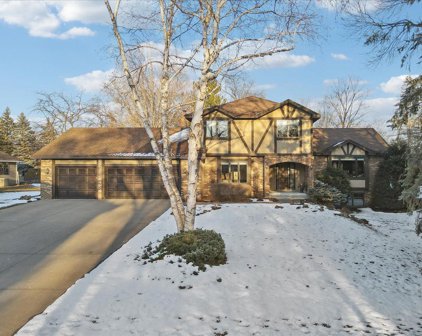 5886 Oxford Street N, Shoreview
