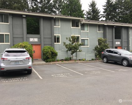 4727 W Lake Sammamish Parkway SE Unit #B202, Issaquah