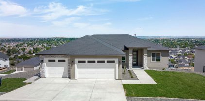 5501 Hershey Lane, West Richland