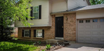 302 Lilac Circle, Louisville