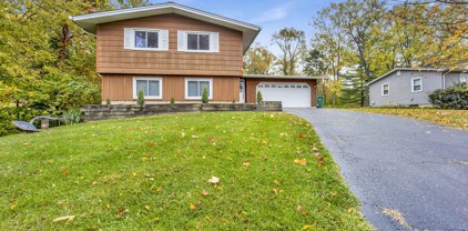 6N365 Essex Avenue, St. Charles