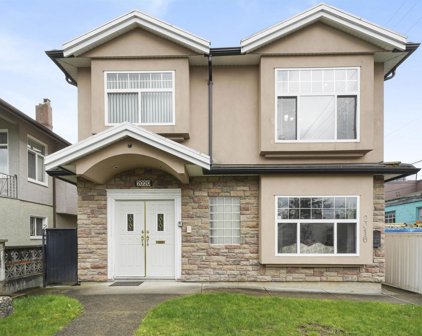 2020 Mannering Avenue, Vancouver