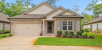 86 Oaktree Boulevard, Freeport
