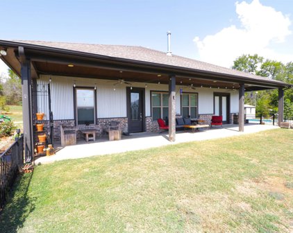 18277 County Road 2142, Troup