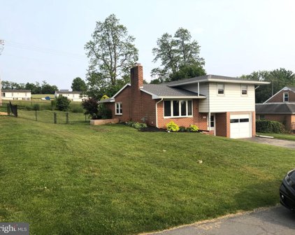1481 Clayoma Ave, York