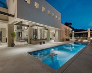 9405 Sierra Mar Place, Los Angeles image