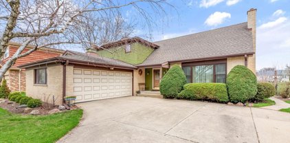 2306 E Michael Manor Lane, Arlington Heights