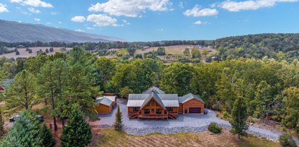 395 Fox Ridge Dr, Strasburg