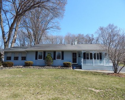 1035 Manhatas Trail, Algonquin