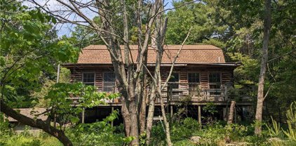 1698 Putnam  Pike, Glocester